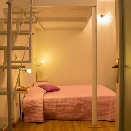 Appartamento Lilla Dei Buoni E Cattivi カリアリ 部屋 写真