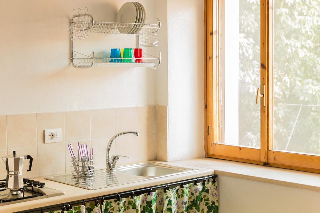 Appartamento Lilla Dei Buoni E Cattivi カリアリ 部屋 写真